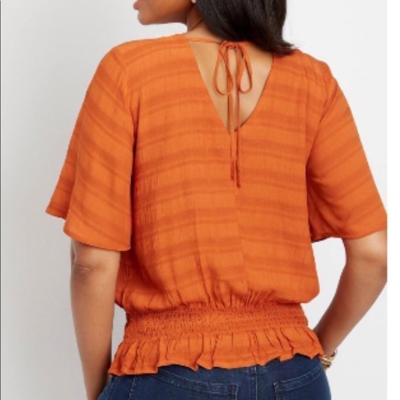 3/$25 🙌🏼 Maurices Button Tie Back V-Neck Orange Top 1X - Picture 2 of 10
